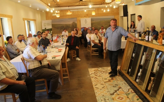 Díjözönnel tértek haza Ópálosról a partiumi borászok