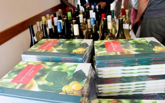 Szilágysági borászok mesélnek a nemrég megjelent boros könyvben