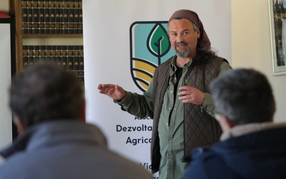 Gyümölcsész-fórum az alma biotermesztéséről Szatmárhegyen és Tasnádon