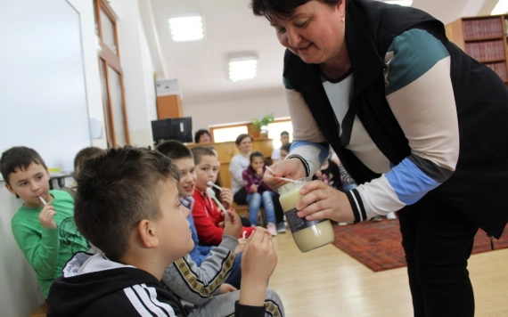 Már nem is félnek a méhektől a nagykárolyi gyermekek