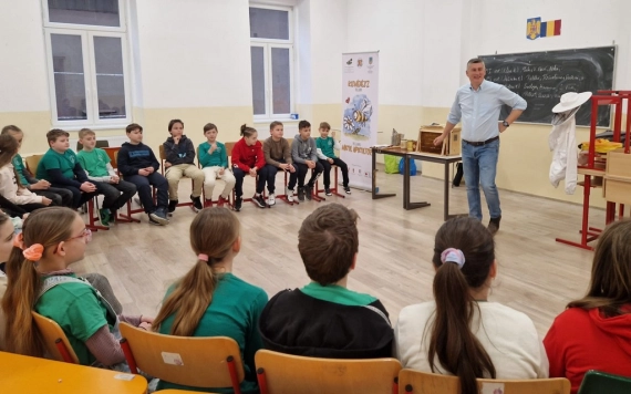 Lezárult a tanév, sikeresen zárult a Kisméhész Program