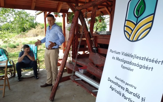 Levendula-termesztők tanácskoztak Mezőteremen