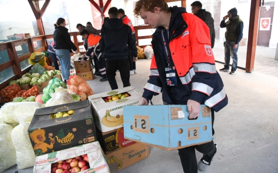Zöldség-gyümölcs a rászorulóknak